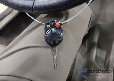 2014 Ford Focus Se z USA, uszkodzony, nr VIN 1FADP3K28EL361002